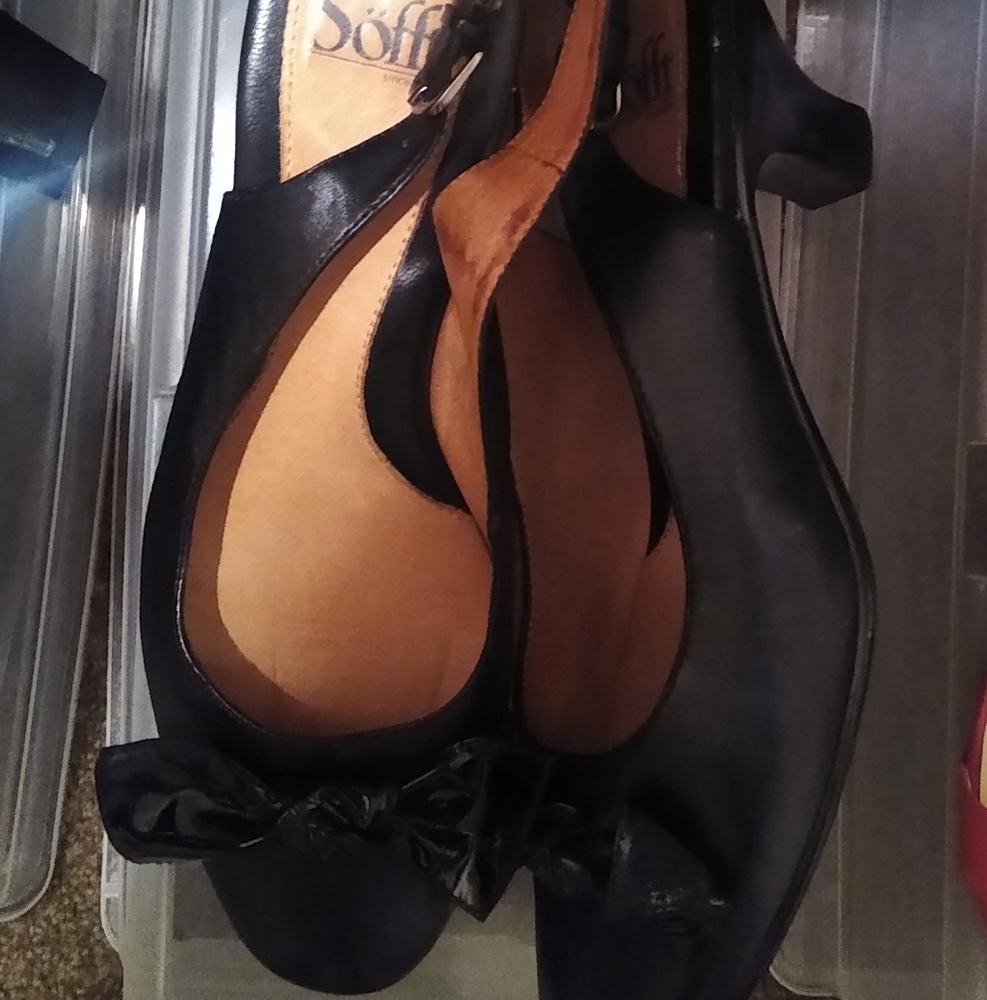 010 Sofft dress shoe black